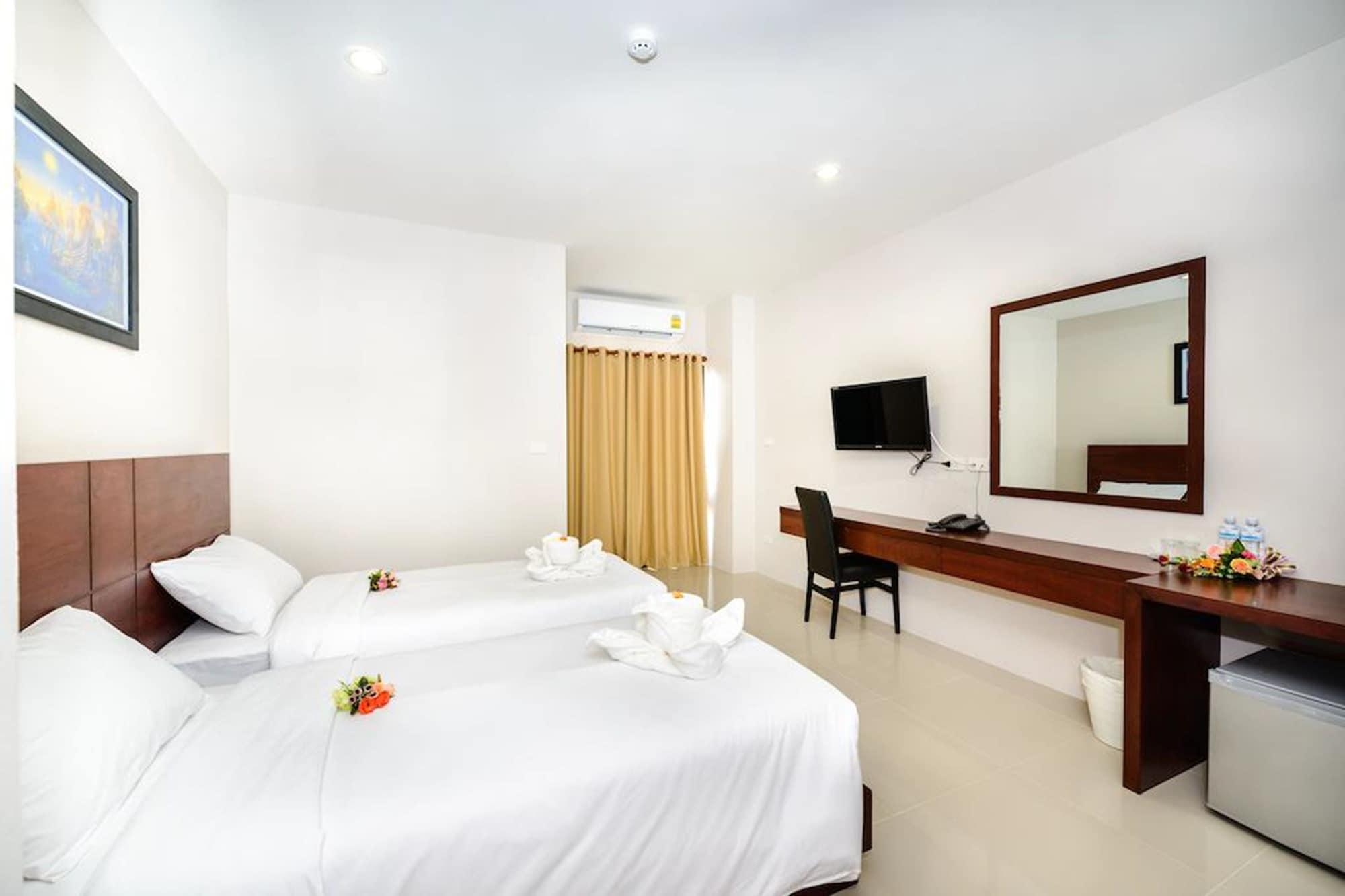 The Topaz Residence Phuket Town Bagian luar foto