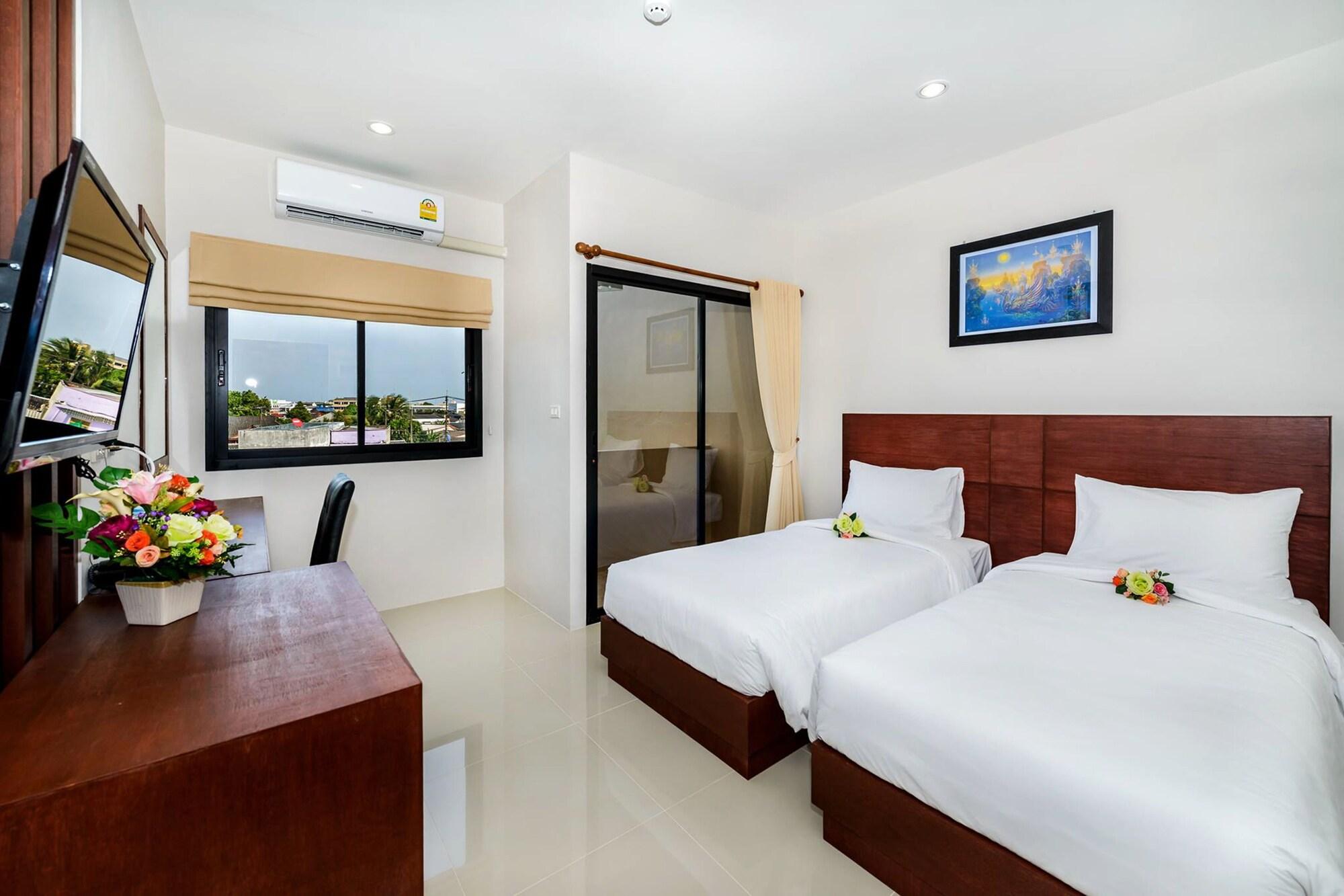 The Topaz Residence Phuket Town Bagian luar foto