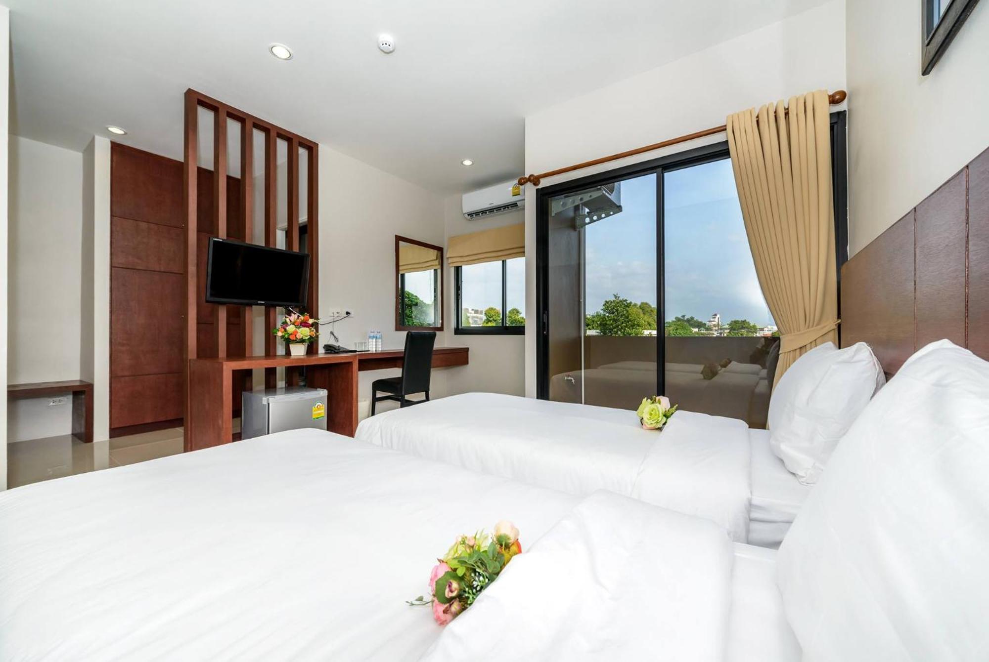 The Topaz Residence Phuket Town Bagian luar foto