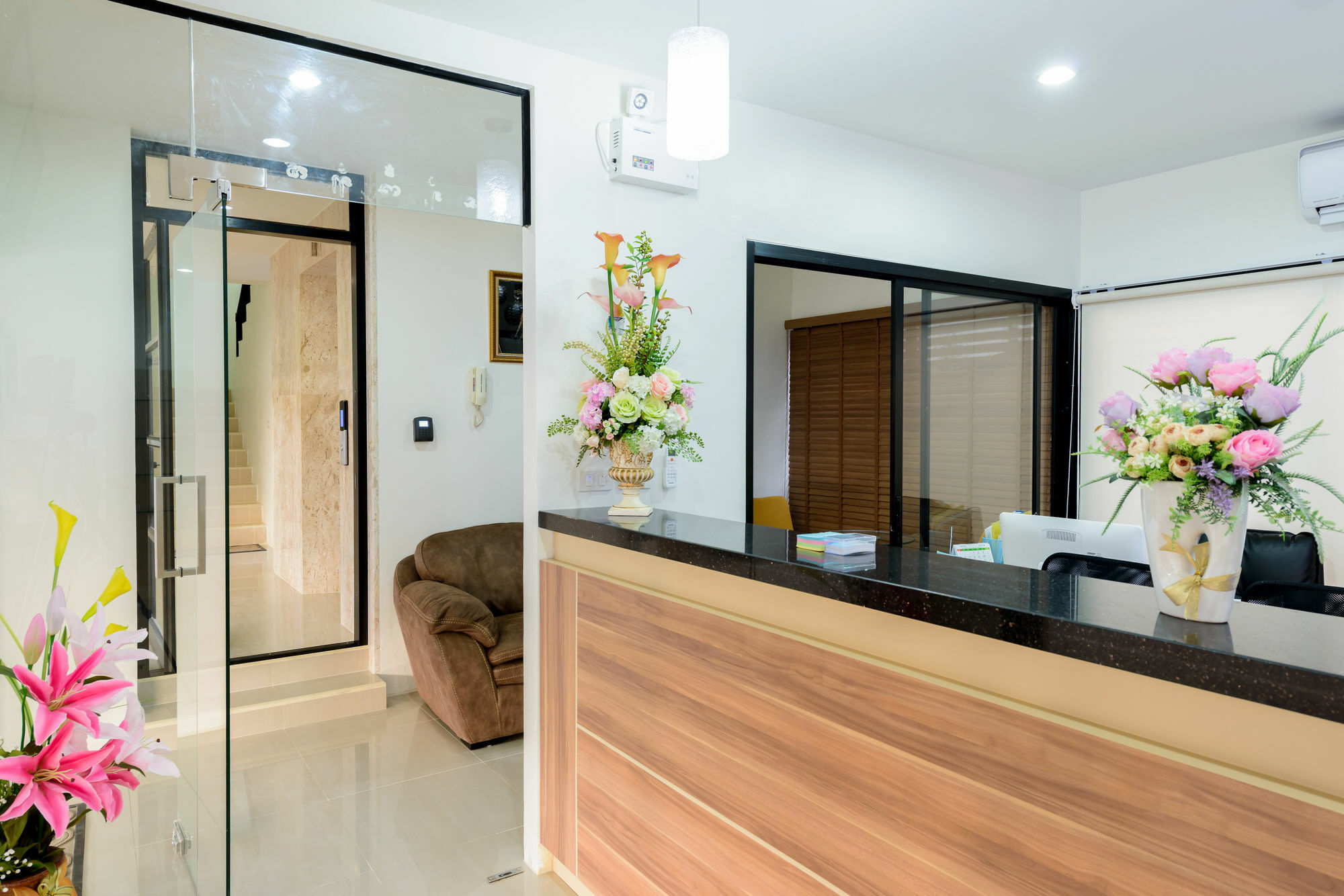 The Topaz Residence Phuket Town Bagian luar foto